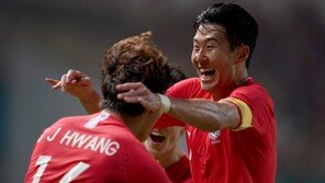 AG 영광을 벤투호로…‘동갑내기 공격콤비’ 손흥민-황의조, 환상궁합 보여줄까?