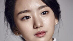 ‘롱리브더킹 출연 확정’ 원진아, ‘120대 1 경쟁률’ 뚫은 ‘제2의 수애’