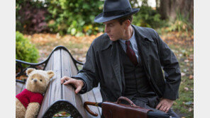 실사로 돌아온 곰돌이 푸…‘어른이 동심’ 저격