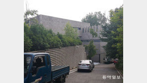 “담철곤 부부, 신불자 명의 빌려 수질보전지역에 호화별장”