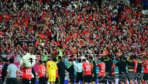 [현장리포트] ‘흥행 대박’ 한국축구의 행복한 가을