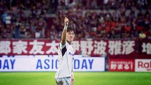 J리그 복귀전서 결승골 황의조, 감독도 극찬