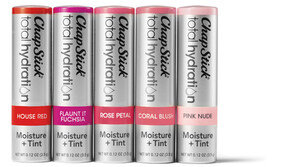 챕스틱 틴트 립밤 ‘모이스처 틴트’ 선봬
