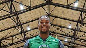 DB의 버튼 향수를 지우기에 도전하는 포스터