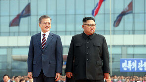 “文대통령의 도박…비핵화 노력, 막다른 골목 만난듯” 외신들 촉각