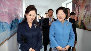 한서희 “리설주, 방송보다 실물이 낫다”…가수 최진희도 “걸그룹 멤버인줄”