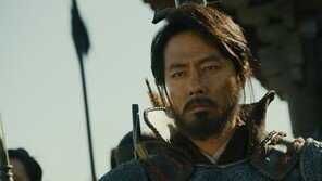 조인성 먼저 웃었다…‘안시성’ 개봉 첫날 박스오피스 1위