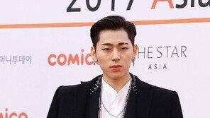 지코 “‘풋 유어 핸즈업’을 ‘손 위로’ 바꿔 애드리브…만찬 분위기 화기애애”