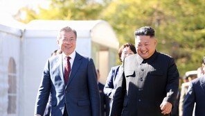 文대통령 국정지지도 61%…‘평양회담’에 11%p 급등