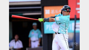 ‘기록 도장깨기’ 강백호 “안타는 정후 형이 너무 쳐서…”