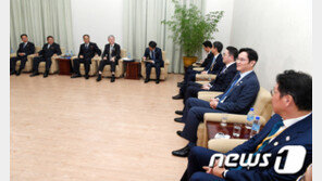 김현철 靑보좌관 “리용남, 北경제 어렵다고 거침없이 말해”
