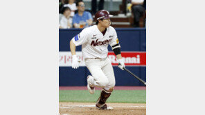 김하성, 동점 3점포…KBO리그 39번째 3년 연속 20홈런