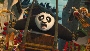 [TV속 영화관]용의 전사가 되기 위해 수련하던 ‘포’… 위기에 빠진 쿵푸를 지켜라