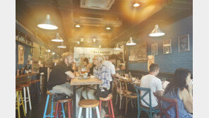 야경보다 술…홍콩의 밤을 더 특별하게 즐기는 방법