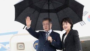 김정숙 여사, 뉴욕서 방탄소년단 만나…행사 참석 전 환담