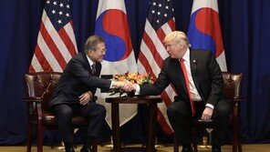 文대통령 “주한미군 필요”…美도 “철수시 전략적 위험”