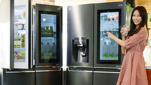 “두드리면 냉장고 안이 보여요”… LG전자 노크온 라인업 확대