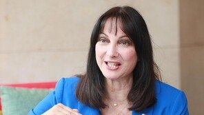 “크루즈… 온천… 관광시장 다변화로 경제위기 극복”