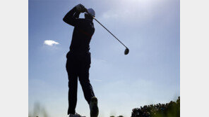 우승 맛본 우즈 “라이더컵 굴욕도 날린다”