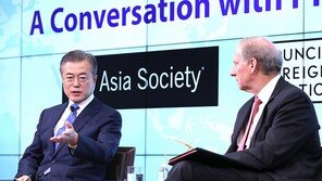 文대통령, 국제사회에 ‘김정은 보증’…전방위 중재자로