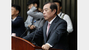 김병준 “홍준표는 평당원일뿐…크게 관심두고 있지 않아” 