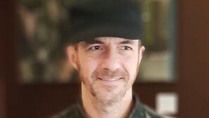 ‘프랑스의 폴 매카트니’ 칼로제로 “방탄소년단 뮤직비디오 보고…”