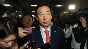 한국당, ‘심재철 압수수색’에 “야당탄압” 총력대응…대검 방문도