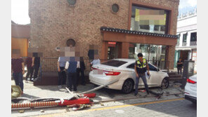 인천 차이나타운 음식점서 발레파킹 중 급발진…6명 중경상