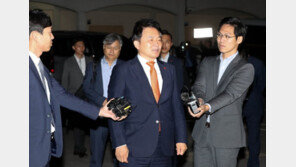 원희룡 지사, ‘선거법 위반 혐의’ 1차 경찰 조사 마무리…자정께 귀가