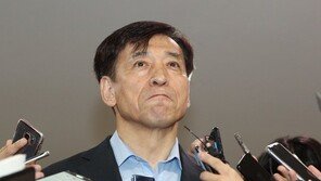 ‘대출·세금 규제 이어 금리인상까지’…주택시장 불안감 엄습