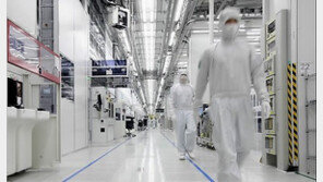 ‘반도체 호황’ 수출 11개월 만에 최고…수입은 반년 만에 최저