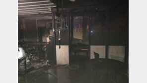 군산 술집서 방화 추정 화재…50대 사망