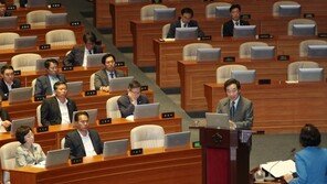 여야 대정부질문서 ‘심재철·유은혜’ 두고 격돌…난타전 예상