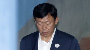 신동빈 내달 5일 항소심 선고… ‘경영비리’ 형량이 좌우, 뇌물죄 유지될까