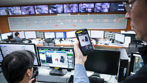 지하철 불나자… 기관사-관제센터-역무원 영상통화로 실시간 대응