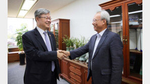 이재갑·문성현 상견례…“사회적 대화 매우 중요”