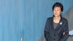 대법, 박근혜 구속 2개월 연장…국선변호인도 선정