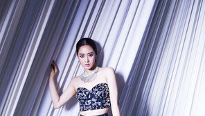 [연예현장.jpg] 낯선 여인의 향기…소녀시대 출신 ‘유리’ 맞아?