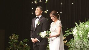 김동현♥송하율 결혼식 공개…강호동·혜리 등 참석