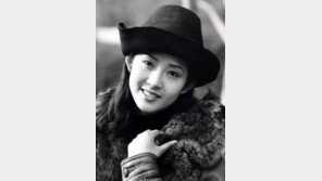 ‘질투’부터 ‘장밋빛 인생’까지…모두가 사랑했으나 외로웠던 최진실 