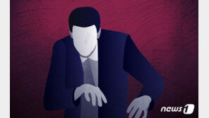 모텔 객실에서 투숙객 목졸라 살해후 현금 턴 50대 구속