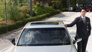 렉서스 ‘뉴제너레이션 ES300h’ 공개