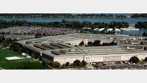 매티스 美국방 앞으로 ‘독극물질’ 우편물 배달…﻿치명적인 ‘리신’ 함유 의심