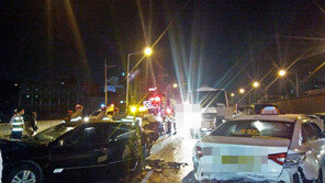 경인고속도로서 음주 벤츠에 8중 추돌…1명 사망·5명 부상