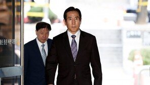 조현오, 말없이 영장심사 출석…이르면 4일 구속여부 결정