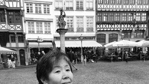 허수경 시인 별세, 장례는?… 독일 뮌스터서 ‘수목장’으로