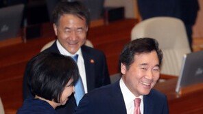 총리실 “민간작가에 연설문 초안 자문…규정상 문제 없다”