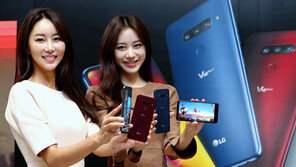 눈 5개 달린 LG스마트폰 첫선… “갖고 놀기 딱 좋네요”