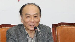 전원책 “목 쳐내는 것보다 들꽃 같은 분들 모셔올 것”