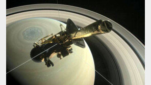 “토성 고리에 물보다 유기물이 더 많아”